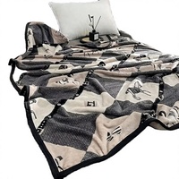 Selimut & Penutup Tempat Tidur Mewah Berbahan Flanel Fleece Jacquard Bermotif Cetak - Lembut Modern untuk Semua Musim, Perjalanan & Dekorasi