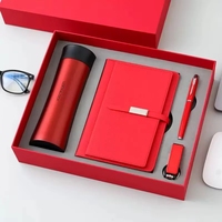Kit de voyage écologique : carnet, bouteille d'eau réutilisable et stylo en fibres naturelles pour une vie durable