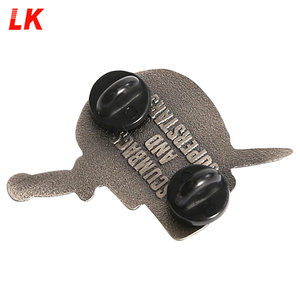 โลโก้ที่กําหนดเองชิ้นเดียว esmaltado personalizado สีย้อมเคลือบหล่อหมุดเจ็ดบาปใหญ่ในที่มืด - Product Image 6