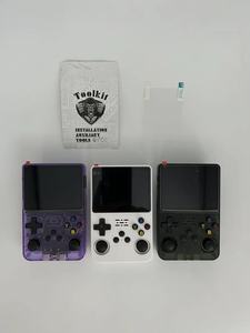 Máy chơi game cầm tay cổ điển ARK OS R36S tích hợp sẵn hơn 20000 trò chơi, màn hình 3.5 inch, sản phẩm bán chạy nhất, quà tặng Giáng sinh lý tưởng cho trẻ em - Product Image 2