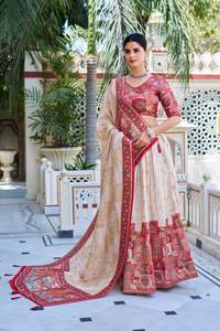 Magnifique Designer Lehenga Choli brodé lourd avec Dupatta et Blouse Indian Ethnic Wedding Party Wear Festive Outfit - Product Image 3