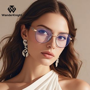 <span class=keywords><strong>2025</strong></span> của phụ nữ kim loại sáng bóng chất lượng cao Cat Eye chống ánh sáng màu xanh quang học kính khung giá nhà máy bán buôn - Product Image 3