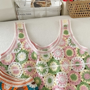 2024 style ethnique coloré rétro cercle creux dentelle camisole femmes style court été haut mince - Product Image 6