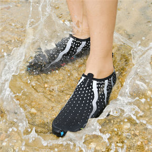 Zapatos de agua de neopreno para natación unisex, zapatillas de buceo antideslizantes de talla grande para playa al aire libre, para hombre - Product Image 5