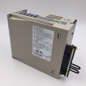 SGD7W-1R6A20A ของแท้ Y a s k w 200W X 2 ชุดเซอร์โวแพ็คแบบสองแกน - Product Image 4
