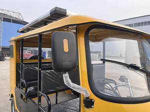 Gesloten cabine 150cc 200cc elektrische meerpersoons transportvoertuig voor stedelijk en landelijk gebruik passagiersdriewieler - Product Image 4