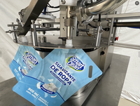 Machine de remplissage et de bouchage automatique pneumatique à tête unique à haute vitesse pour bouteilles en plastique, haute précision