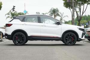 Geely binyue <span class=keywords><strong>Pro</strong></span>: SUV พร้อมการต่อสู้กับกีฬาไอเสียและสายเลือดการแข่งรถ - Product Image 2
