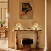 Table console ovale en marbre veiné naturel Dream Home avec plateau incrusté de sphères de pierre et pieds sculpturaux – Meuble d'appoint pour entrée