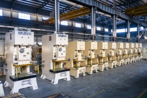 Presse à puissance élevée à manivelle simple 25T 35T 45T 60T 80T 110T 160T 200T 260T 315T, Presse à puissance de type C ALP - Product Image 3