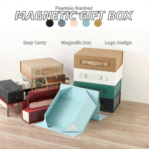 Boîte cadeau rigide magnétique portable noire, blanche et rose avec logo personnalisé pour vêtements, chaussures, cosmétiques - Product Image 2