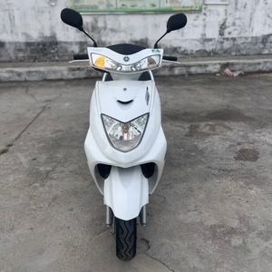 <span class=keywords><strong>Venta</strong></span> al por mayor de scooters Yamaha Cygnus 125cc de 4 tiempos a gasolina usados, ciclomotores económicos, duraderos, 120 km/h, listos para envío y exportación. - Product Image 4