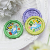 Tampon de cire thème Alice Wonderland Tête en laiton massif avec personnages de dessins animés Scène magique pour scellement fantastique
