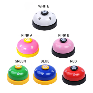 Campana de Metal Chapada en Oro con Logotipo Personalizado para el Entrenamiento de Mascotas, Base de Goma Antideslizante para el Entrenamiento y Comportamiento de Perros - Product Image 5