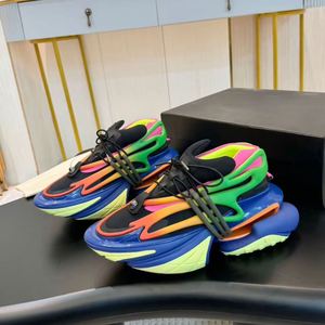 Luxurious Design Trend Sports Shoes of High Quality for Men. One-piece Stylish Trend Basketball and Skateboard <b>Training</b> Shoes. - Product Image 1