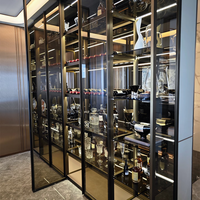 Meuble à vin moderne de luxe, conception personnalisée, vitrine en bois et verre pour salon et salle à manger