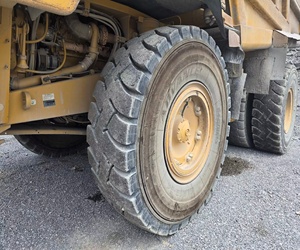 รถดัมพ์มือสอง Cat 773 ปี 2013 ขายราคาถูก เครื่องจักรก่อสร้าง เชื้อเพลิงดีเซล - Product Image 3