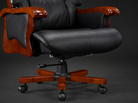 Chaise de bureau de direction noire rembourrée avec accoudoirs en bois massif et base roulante à cinq branches en bois