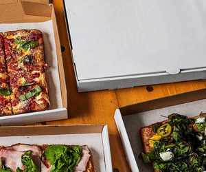 Moonpie Disposable Ivory Board Cardboard Paper <b>Pizza</b> <b>Boxes</b> with Offset Printing Food Safe Moonpie-Shaped 33x33 Inches 7-16 Inch - Product Image 4