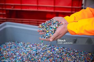 Broyeurs automatiques de déchets plastiques pour PVC, PC, PP, PET, bouteilles d'eau et d'huile, seaux – Machines de broyage - Product Image 6