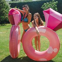 Bachelorette Aufblasbarer Diamantring Pool-Schwimmring 63x43 Zoll PVC-Material Rosa Erwachsenen-Party-Artikel