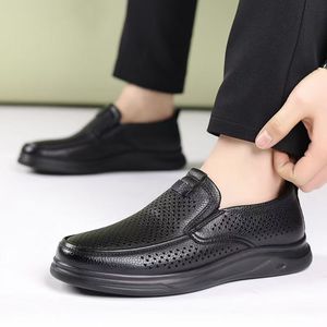 Mocasines de Cuero Transpirables para Hombre, con Suela Suave y Perforada, Zapatos Casuales para Jóvenes, Tallas 39, 40, 41, 42, 43, 44, 45 - Product Image 1