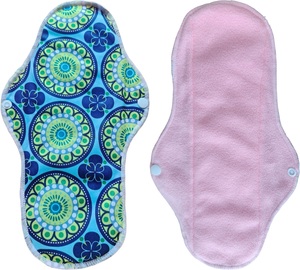 Promotion : Serviettes hygiéniques réutilisables en polaire douce 16*30cm, serviettes menstruelles lavables en tissu à motifs variés pour flux abondant de <span class=keywords><strong>nuit</strong></span> - Product Image 4
