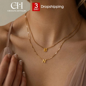 Thép không gỉ 14k vàng PVD mạ tự làm tùy chỉnh tên 1 thư Vòng cổ titan thép hộp chuỗi thư Vòng cổ dropshipping - Product Image 1
