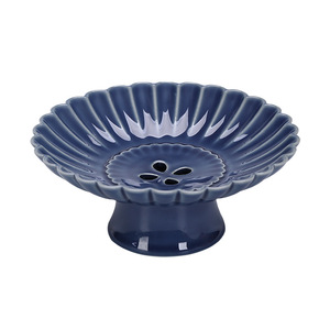 Plateau filtrant à fruits haut de gamme en porcelaine, forme irrégulière, nouveau style chinois, plat à collations pour fête, plateau à desserts pour salon - Product Image 4