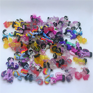 HLC004 Mini Monster Sucker Fidget Toy 10pz/set Modellini in Capsule Cartoni Animati Pony Action Figure Giocattoli con Ventosa <span class=keywords><strong>per</strong></span> <span class=keywords><strong>Bambini</strong></span> - Product Image 5