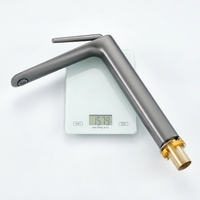 Robinet de lavabo en laiton à poignée unique, finition brossée, design moderne, installation monotrou, prix compétitif