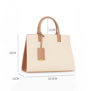 Tendance Sacs à main tendance style classique avec logo personnalisé pour femmes Sacs à main mode dames en cuir PU vegan Sacs à main au design de luxe pour femmes - Product Image 3