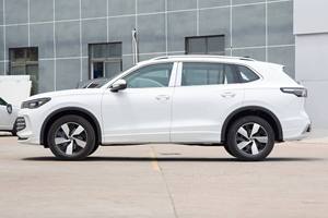 En stock Promotion 2024 Vw Tiguan L 1.5 2.0 Caractéristiques de sécurité avancées disponibles pour la tranquillité d'esprit au volant d'une voiture d'occasion - Product Image 4