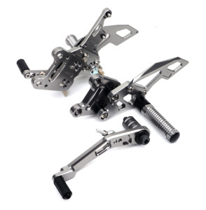 Reposapiés Traseros de Aleación de Aluminio CNC de Alta Calidad para Motocicleta TRIUMPH <span class=keywords><strong>675</strong></span> <span class=keywords><strong>Daytona</strong></span> Street <span class=keywords><strong>Triple</strong></span> R 2013 2017 2014 - Product Image 5