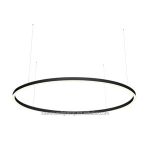 Lustre à anneau en aluminium de conception créative, luminaire suspendu LED argenté de 1500mm de diamètre avec <span class=keywords><strong>cordons</strong></span> et auvent réglables - Product Image 2