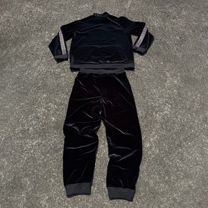 Custom Personal Labels Embroidery Design Tracksuits for <b>Men</b> High Quality Zip up <b>Velvet</b> <b>Jackets</b> and Jogging Velour Tracksuit Set - Product Image 5