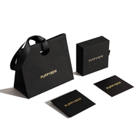 Sacs en papier texturé de luxe avec poignée en ruban satiné Impression dorée à chaud Options multicolores pour l'emballage cadeau de vente au détail haut de gamme