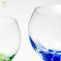 Fournisseurs en gros de verres à vin à pois colorés uniques
