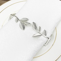 Ronds de serviette en métal écologiques au design feuille longue et élégante pour la décoration de table de mariage et de fête