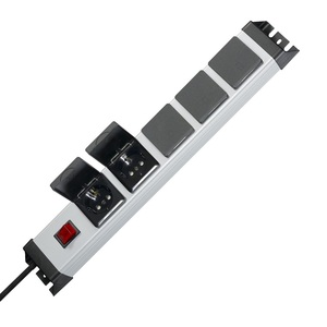 Regleta de alimentación Kopp de 19 pulgadas con 5 tomas Schuko para uso en sala de servidores - Product Image 1