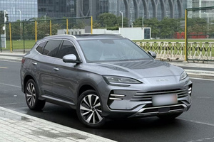 BYD Song PLUS PHEV d'occasion en excellent état, exportation, nouvelle énergie 2023, conduite à gauche, 5 places, historique d'entretien clair, SUV pour trajets urbains - Product Image 3