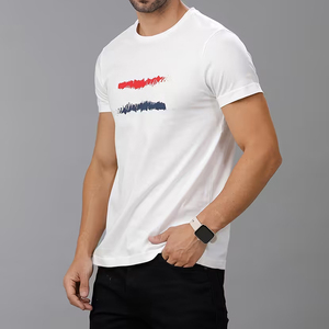 เสื้อยืดคอกลมแขนสั้นสีขาวสำหรับผู้ชาย พิมพ์ลายทาง คอโอ ทรงลำลอง ผ้าคอตตอนเจอร์ซีย์ - Product Image 6