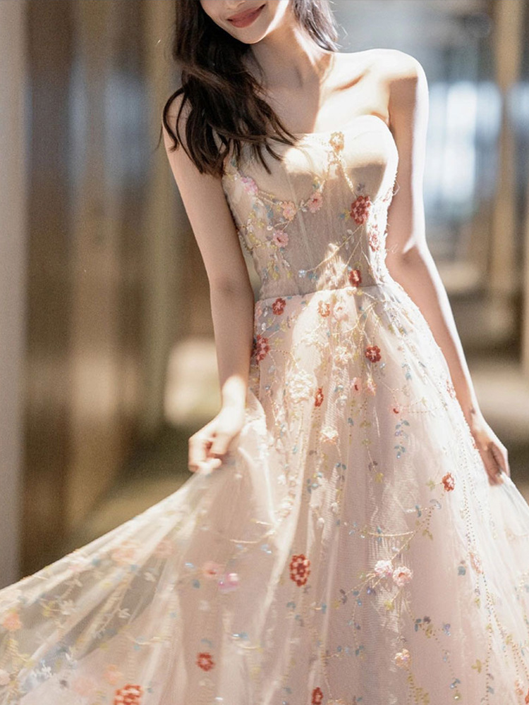Elegant Floral Tulle Prom Dresses Long Sleeves Lace Appliques