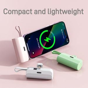 Precio de fábrica Mini banco de energía portátil 5000mAh Ultra delgado tipo C Cable incorporado de carga rápida 10W Salida de alta capacidad - Product Image 4