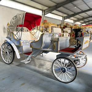 Calèche royale à chevaux électrique personnalisable par le fabricant pour mariages, excursions panoramiques et hôtels - Product Image 1