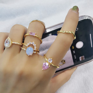 Venta al por mayor anillo <span class=keywords><strong>de</strong></span> <span class=keywords><strong>piedra</strong></span> lunar 925 plata esterlina cristal reina anillo <span class=keywords><strong>de</strong></span> compromiso joyería fina para regalo <span class=keywords><strong>de</strong></span> <span class=keywords><strong>mujer</strong></span> - Product Image 1