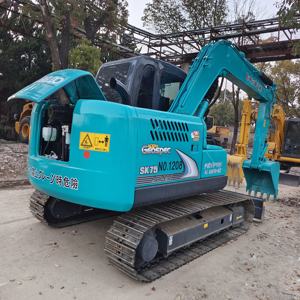 รถขุดตีนตะขาบ Kobelco SK75 มือสอง พร้อมปั๊มเครื่องยนต์และมอเตอร์-ระบบไฮดรอลิกครบชุด ขายราคาถูก - Product Image 1