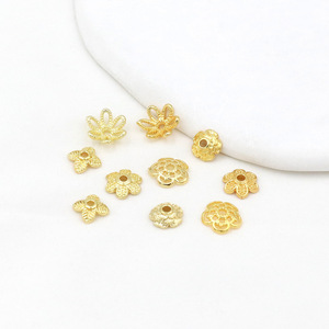 Perles de fixation en forme de fleur en cuivre plaqué or pour la fabrication de bracelets, composants de bijoux DIY, couleur inaltérable 14K 18K - Product Image 1