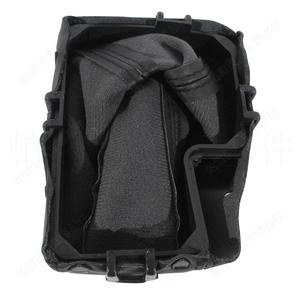 ฝาครอบหัวเกียร์หนังฟอร์ด มอนเดโอ ตะเข็บสีดำ ฝาครอบกันฝุ่นหัวเกียร์ตามหลักสรีรศาสตร์ รุ่น CLH7110032823 - Product Image 4