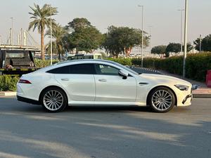 Mer Cedes Benz <span class=keywords><strong>GT</strong></span> <span class=keywords><strong>43</strong></span> 4 Matic 2022 d'occasion modèle Année modèle Voitures de couleur blanche prêtes à partir - Product Image 4